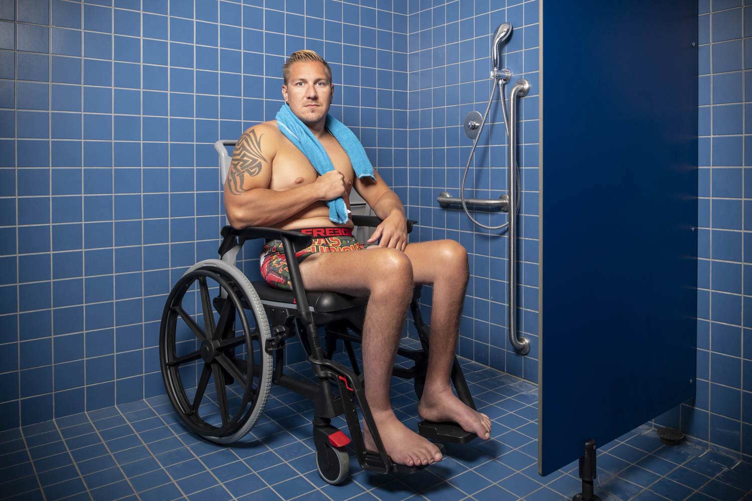 Fauteuil BathMobile en location, douche pmr