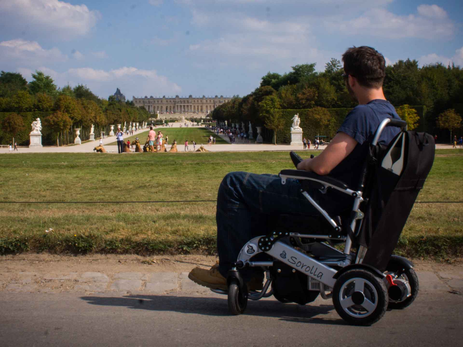 Location de fauteuil électrique pour handicapé - Idéal pour tourisme et visite