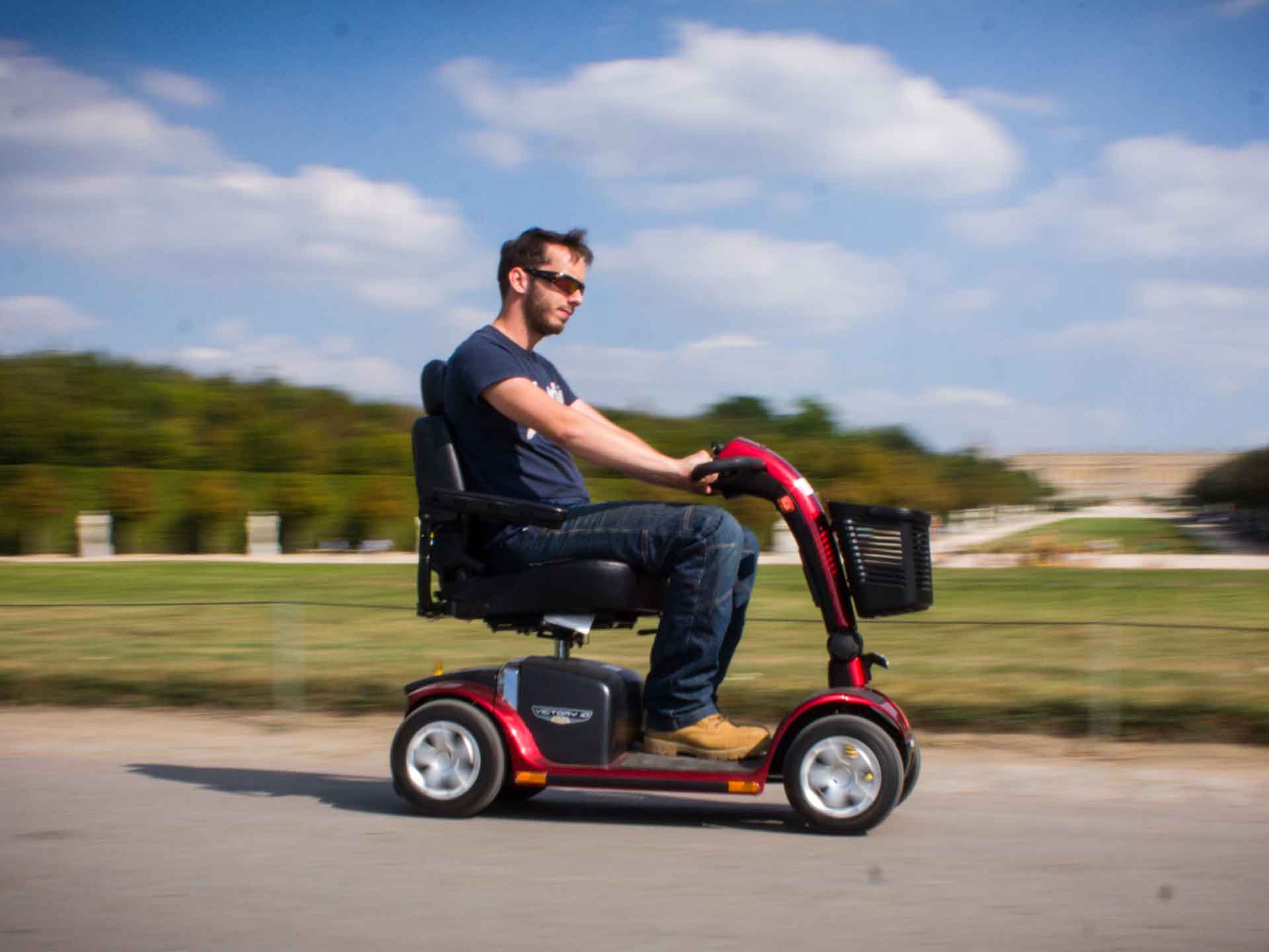 Location scooter électrique pour personne avec difficulté de déplacement